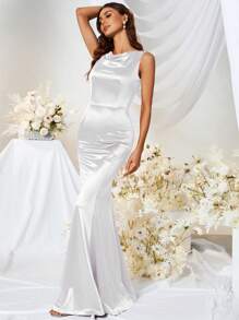 MUXXN Draped Front Satin Mermaid Gown Without Arm Sleeve - White - View 5