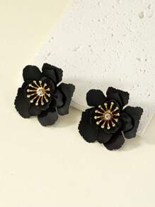 Flower Design Stud Earrings - Black - View 5
