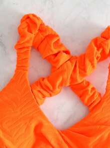 前扭結無鋼圈比基尼泳裝上衣