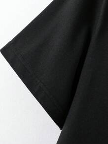 Manfinity Fever City Men Solid Crop Polo Shirt - Black - View 4