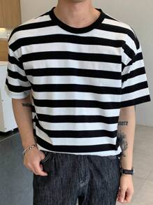 DAZY Men Striped Print Drop Shoulder Tee - Black and White - View 3