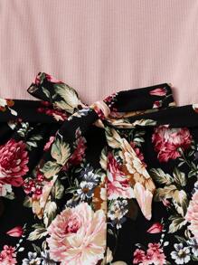 SHEIN Teen Girls Floral Print Notched Neck Belted Romper - Baby Pink - View 3