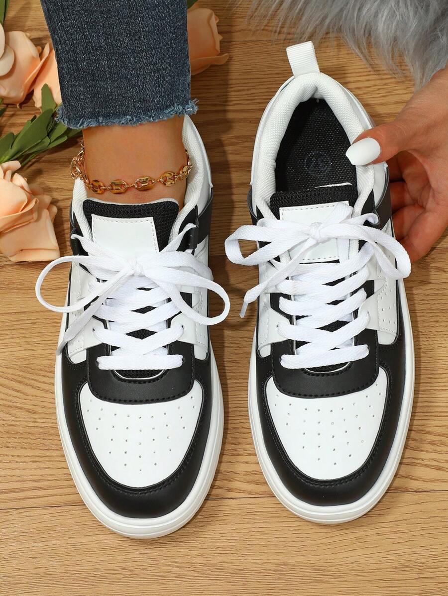 Fall/Winter Sporty Skate Shoes For Women, Two Tone Lace-Up Front Sneakers - Black and White - View 1