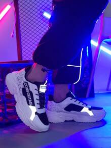 男士繫帶反光細節字母織帶裝飾粗運動戶外網紗運動鞋 - 黑與白 - 查看 1