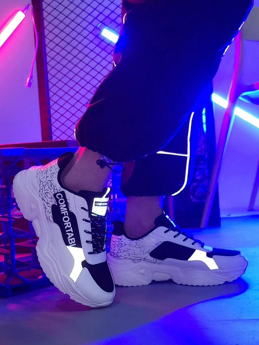 男士繫帶反光細節字母織帶裝飾粗運動戶外網紗運動鞋 - 黑與白 - 查看 1