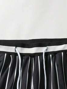 Manfinity EMRG Loose Fit Men's Striped & Cartoon Print Shorts With Elastic Waistband And Drawstring - Black - View 7