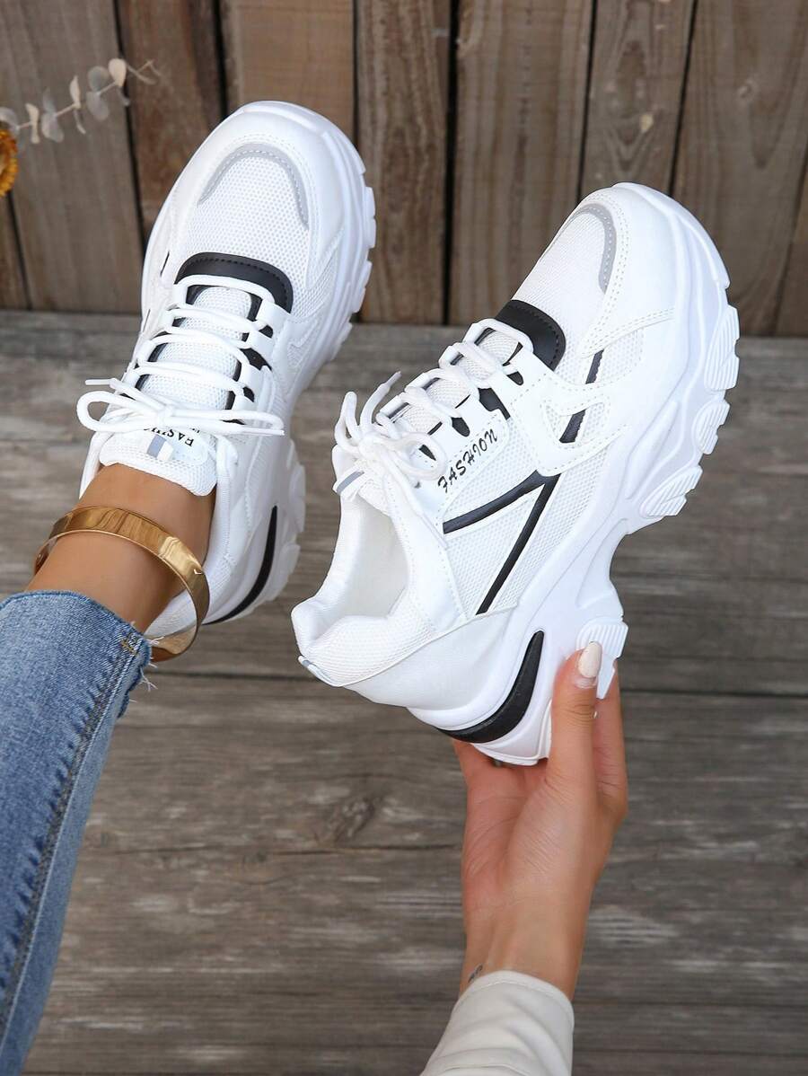 秋冬女款字母图案系带坡跟运动鞋，运动休闲鞋