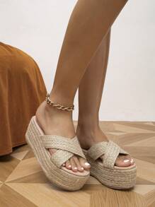 女性交叉編織度假戶外草編坡跟涼鞋