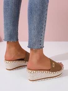 Dép màu nâu kỳ nghỉ dành cho nữ, Dép trang trí bằng kim loại Espadrille Wedge Slide - màu nâu - Xem 2