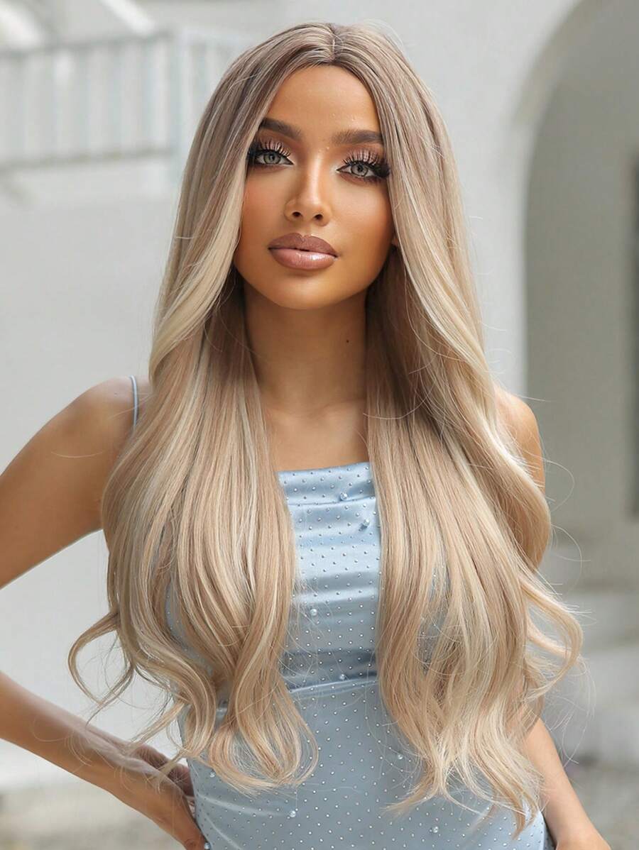 Tóc giả dài 28 inch, màu nâu ombre, xoăn gợn sóng, rẽ ngôi giữa, tóc xoăn vàng nhạt, phù hợp cho nữ giới sử dụng hàng ngày, dự tiệc, cosplay và các dịp khác. (Lưu ý khi sử dụng và bảo quản, do ánh sáng và góc chụp, sản phẩm thực tế có thể có sự khác biệt nhỏ về màu sắc so với hình ảnh.)