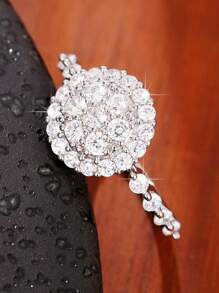 1入組魅力四射圓形方晶鋯石裝飾戒指適合女士適合婚禮週年紀念日首飾類情人節禮品 - 銀色 - 查看 6