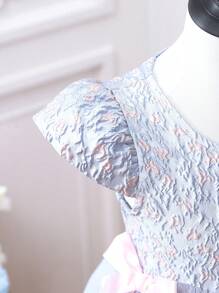 SHEIN 小女童花卉圖案提花前蝴蝶結連衣裙 - 淺藍色 - 查看 5