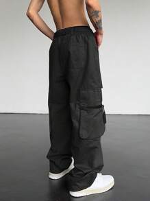 Manfinity EMRG Men Flap Pocket Side Cargo Trousers - Black - View 3