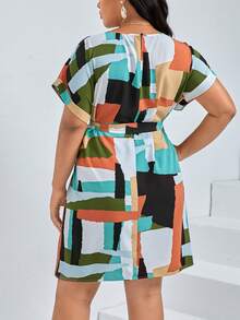 SHEIN Clasi Vestido con cinturón con estampado geométrico de manga murciélago - Multicolor - Ver 2