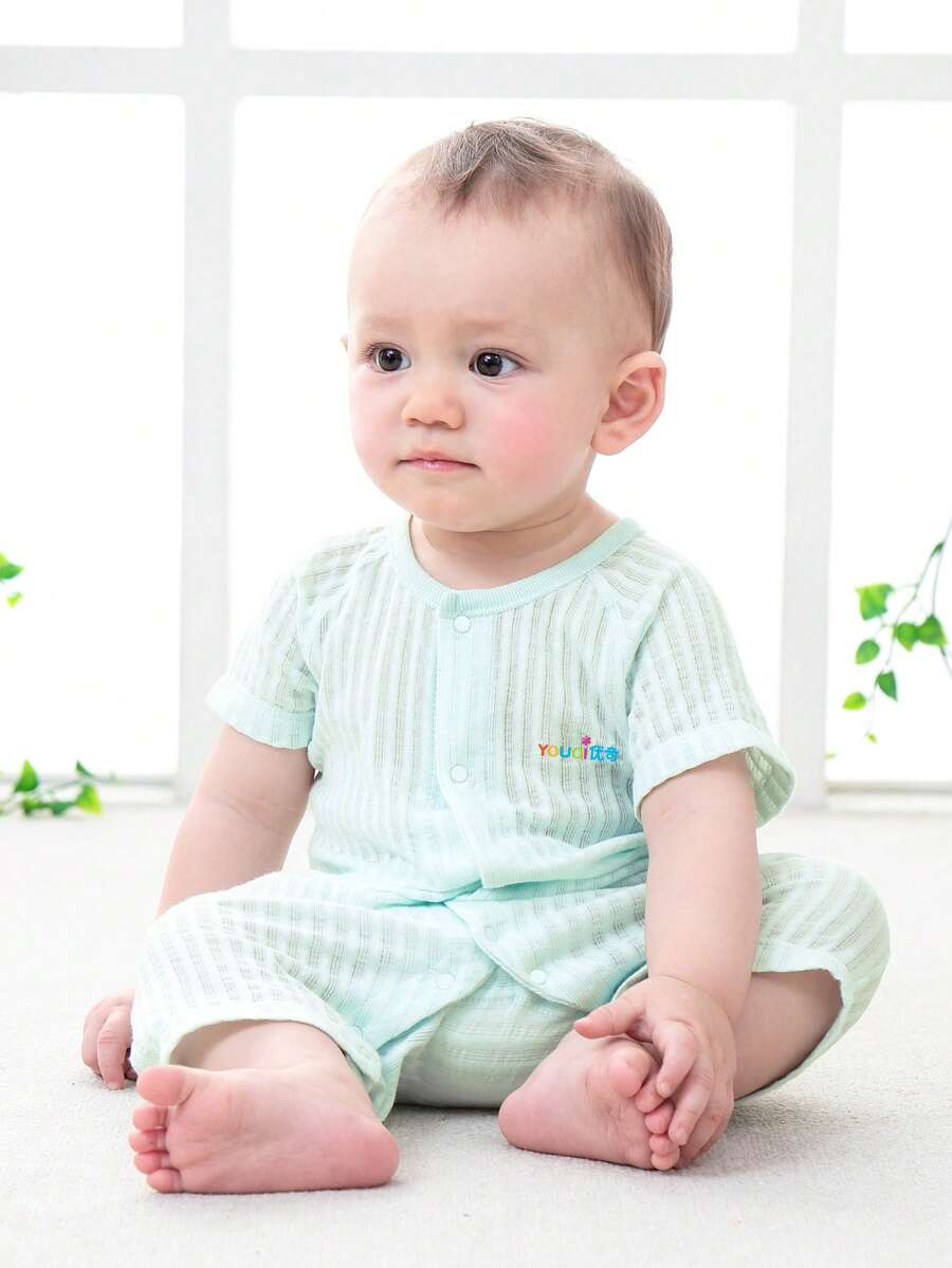 YOUQi 嬰兒男寶寶字母印花鈕扣前部可愛連體褲,適合休閒穿著 - 綠色 - 查看 1