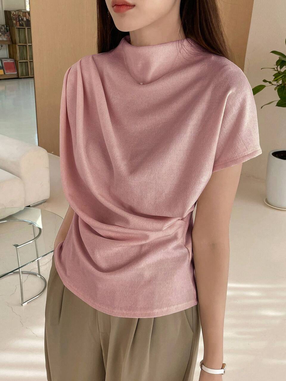 Solid Batwing Sleeve Ruched Detail Tee