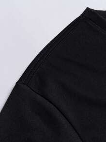 Manfinity Hypemode Men Floral & Slogan Graphic Drop Shoulder Tee - Black - View 7