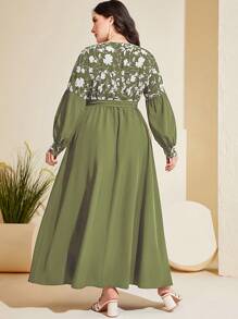 Mulvari Vestido largo con estampado floral, mangas farol y cinturón - Conjunto de mujer de talla grande - Verde - Ver 2