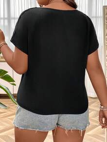 SHEIN LUNE Plus Contrast Lace Notched Neckline Batwing Sleeve Blouse - Black - View 2