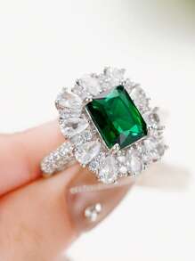 1入組浪漫方晶鋯石戒指適合女士適合情人節禮品訂婚儀式首飾類 - 綠色 - 查看 2