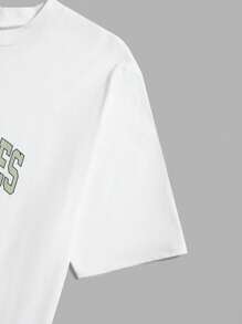 RueChic Men Letter Graphic Tee & Drawstring Waist Shorts - Red and White - View 4