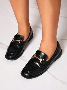 鱷魚壓紋馬銜鐵裝飾平底樂福鞋 - 黑色 - 查看 2