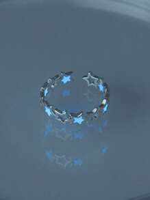 1 件万圣节夜光星形女士指环（需要充电才能发光，不充电则不发光） - 銀色 - 查看 2