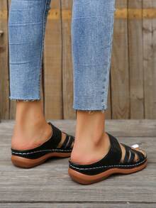 優雅坡跟涼鞋適用於女士鏤空設計交叉帶涼鞋 - 黑色 - 查看 3