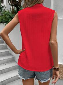 SHEIN LUNE 蕾絲拼接四分之一無紐扣開襟無袖襯衫 - 紅色 - 查看 2