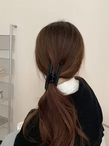 4个装女士黑色方形一体式龙爪塑料发夹，时尚百搭，优雅简约，纯色发爪适合日常、休闲、派对、通勤、海滩、度假、马尾辫、发髻等各种发型，也适合洗脸、沐浴、化妆等场合，是秋冬季节和夏季女性服装的必备配饰。 - 黑色 - 查看 6