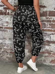 SHEIN PETITE CURVE 大码女式碎花口袋休闲抽绳裤 - 黑與白 - 查看 7