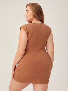 SHEIN BASICS 大碼素色緊身連衣裙 - 棕色 - 查看 2