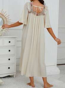 SHEIN Trang phục thư giãn Bà bầu Thêu Thắt nút Xù Hoa Dễ thương - Màu be - Xem 2