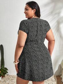 SHEIN VCAY 大码波西米亚风满身植物印花连衣裙（不含腰带）