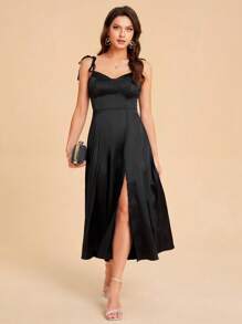SHEIN Belle 緞面高衩吊帶連衣裙 - 黑色 - 查看 4