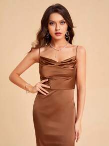 SHEIN Belle 前垂褶後背開衩吊帶連衣裙 - 棕色 - 查看 6