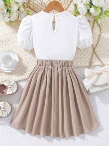 SHEIN Blouse Pour Fille Préadolescente À Manches Bouffantes Avec Garniture Contrastante Et Jupe Plissée