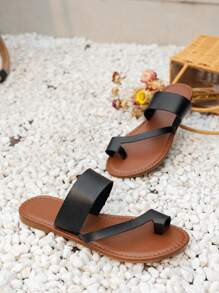 Women Minimalist Thong Sandals, Fashion Summer Flat Sandals - Black - View 1