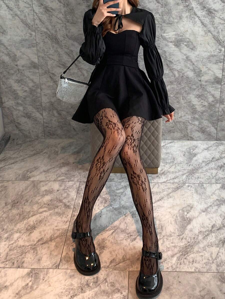 1雙空心花邊蕾絲連褲襪，日系蘿莉塔復古花卉藤蔓白色絲襪，女士緊身褲 - 黑色 - 查看 1