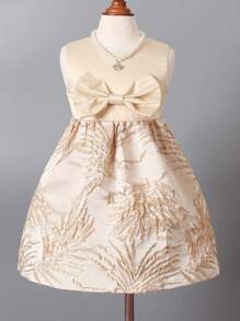 SHEIN 年輕女孩們植物提花前蝴蝶結派對禮服 - 杏色 - 查看 1