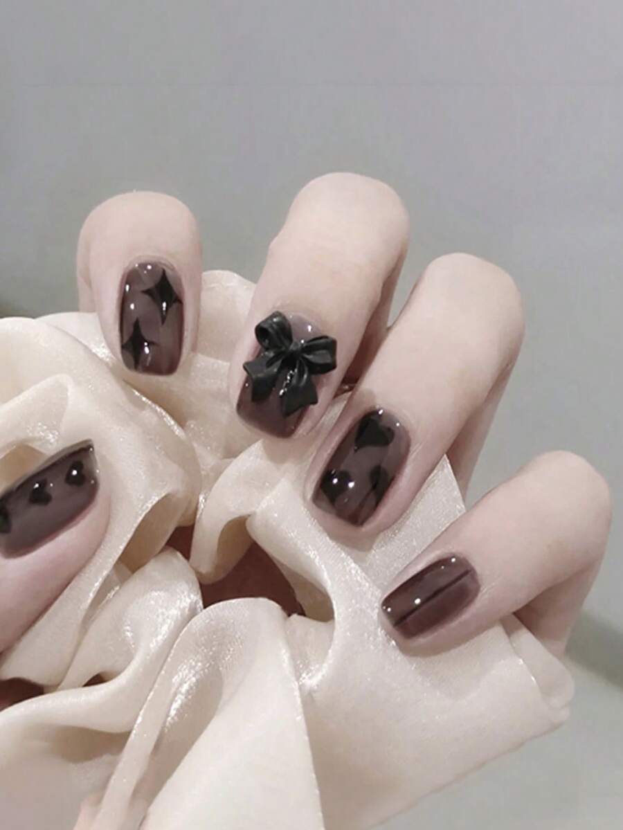 Nâng tầm phong cách của bạn với Bộ 24 móng tay giả họa tiết hình trái tim vuông ngắn - Nhiều màu - Xem 1