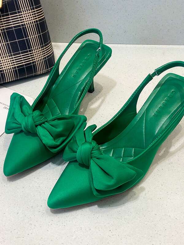 حذء كعب عالي مزخرف بعقدة الفراشة باصابع قدم مدبب مفتوح الوراء براقة خارجي ساتان نساء