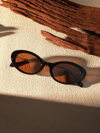 Gafas de moda con marco pequeño ovalado para mujer