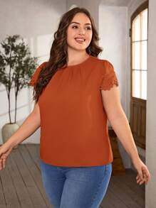 SHEIN LUNE 大碼素色鏤空袖上衣