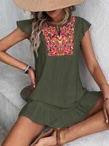 SHEIN VCAY 花卉刺繡缺口領荷葉邊娃娃裙 - 軍綠色 - 查看 1