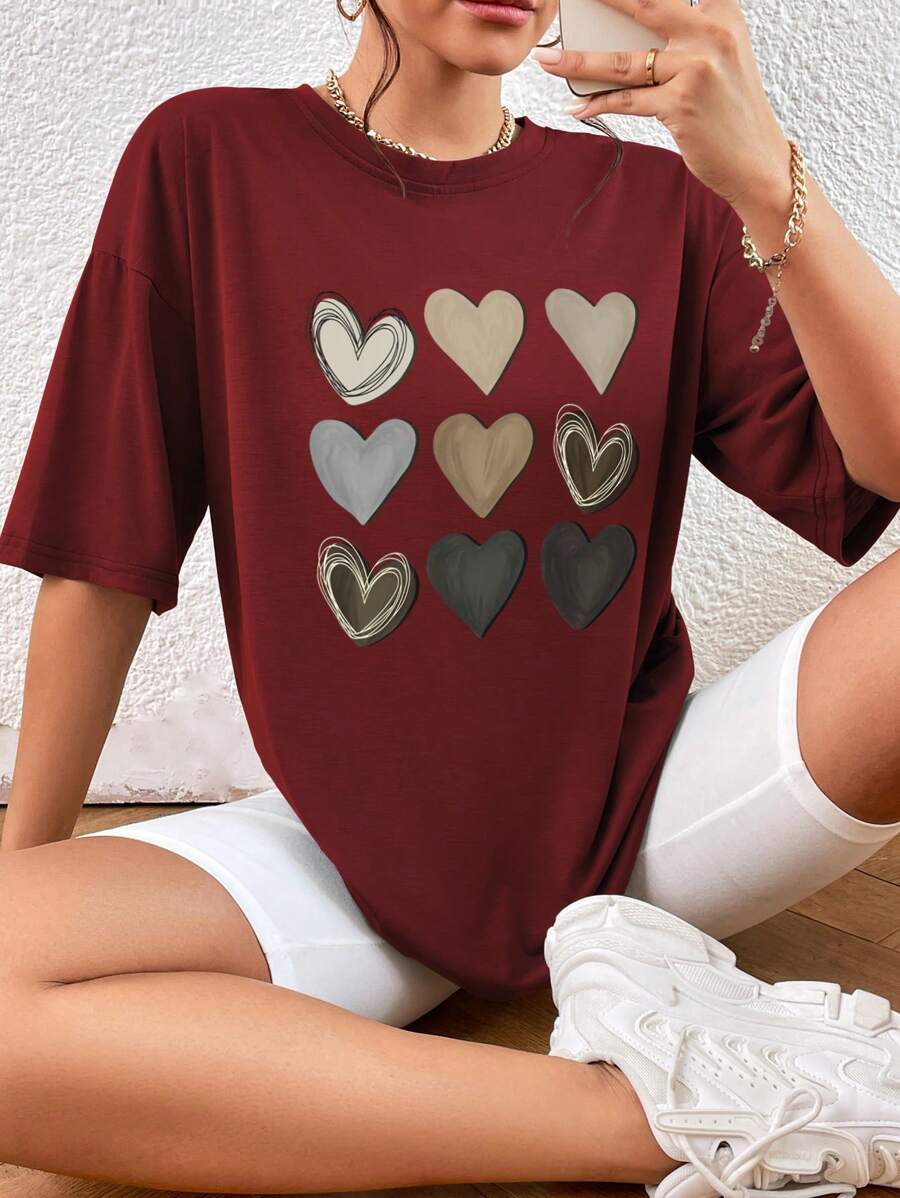 SHEIN Essnce Camiseta de hombros caídos con estampado de corazón - Burdeos - Ver 1