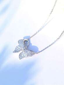 1件优雅立方氧化锆蝴蝶结吊坠项链，适合作为情人节礼物、送给妈妈的礼物、母亲节礼物（女士款）。 - 銀色 - 查看 4