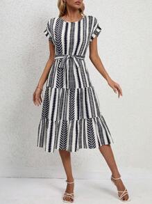 SHEIN LUNE Geo Print Batwing Sleeve Ruffle Hem Belted Dress - Black and White - View 3