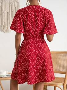 SHEIN Clasi 紙屑愛心圖案蝴蝶袖連衣裙