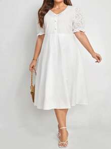 SHEIN Frenchy Đầm Plus Size Nút phía trước Tranh thêu màu trơn Giải trí - trắng - Xem 1